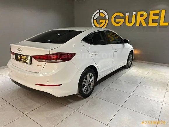 Hyundai Elantra 1.6 CRDi Style Plus Image 1